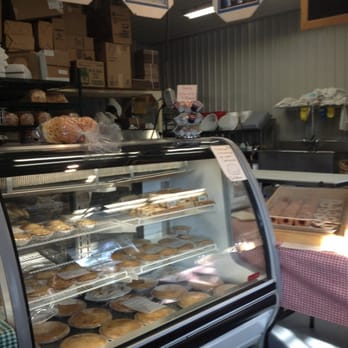 Fleetwood Acres Bakery - a display of baked goods - Bakeries Near Me - Hamilton, Ontario Fleetwood Acres Bakery - a display of baked goods - Bakeries Near Me - Hamilton, Ontario