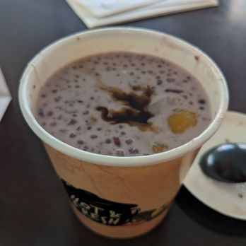 One Zo - Signature milk tea taro ball - Bubble Tea Near Me - Boston, Massachusetts