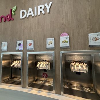 Yogurtland - Ice Cream & Frozen Yogurt Near Me - Sugar Land, Texas Yogurtland - Ice Cream & Frozen Yogurt Near Me - Sugar Land, Texas