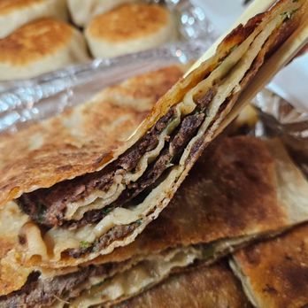 Jin Hai Pie House - Layers of the beef and green onion pancake - Chinese Near Me - Monterey Park, California