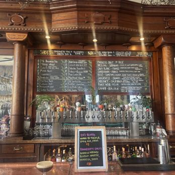 Liberty's Bar & Bottle - Bar - Wine Bars Near Me - Cincinnati, Ohio Liberty's Bar & Bottle - Bar - Wine Bars Near Me - Cincinnati, Ohio