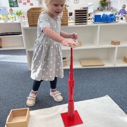 Corte Madera Montessori - Building with knobless cylinders
