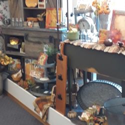 Brick Alley - Nice  fall display.