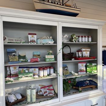 Erica Davis Lowcountry - Items for purchase inside the small lobby - Seafood Near Me - Savannah, Georgia