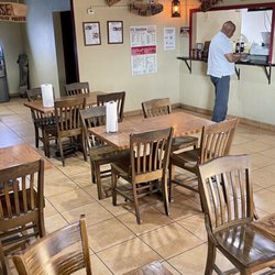 JL Smokehouse - The dining room