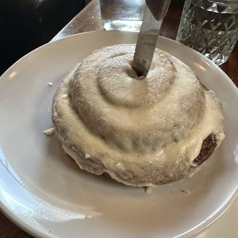 Scarlett Begonia - A Must-Order: the Cinnamon Roll - Breakfast & Brunch Near Me - Santa Barbara, California