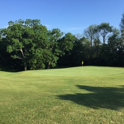 Longview Golf Club - Hole one