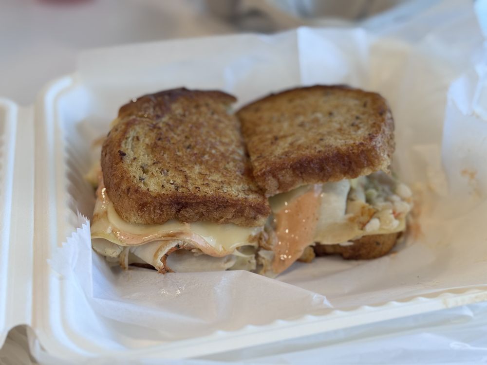 Parsons Farms Produce Logo