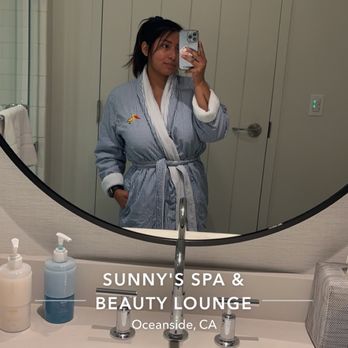 Sunny's Spa & Beauty Lounge - Comfy robe selfie! - Massage Near Me - Oceanside, California