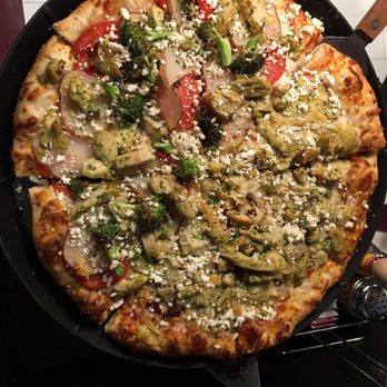 Pizza Schmizza Pub & Grub - Half Rustic Pie and Half Foo Foo - Pizza Near Me - Eagle Point, Oregon Pizza Schmizza Pub & Grub - Half Rustic Pie and Half Foo Foo - Pizza Near Me - Eagle Point, Oregon