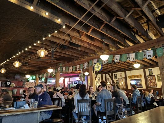 Morrissey's Irish Pub by null
