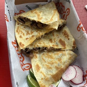 Papi Tacos & Churros - Quesadilla de asada - Tacos Near Me - Norwalk, California