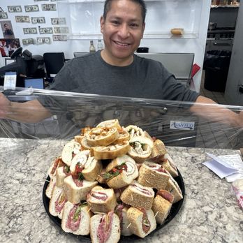 Agusto's Italian Deli - Delis Near Me - Fairfield, Connecticut