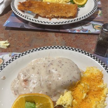Black Bear Diner El Cajon - Diners Near Me - El Cajon, California