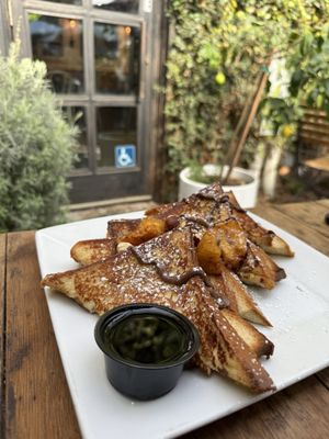 Larchmont Bungalow Cafe by null