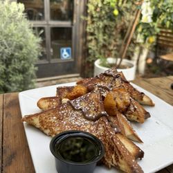 Larchmont Bungalow Cafe - Lb French Toast