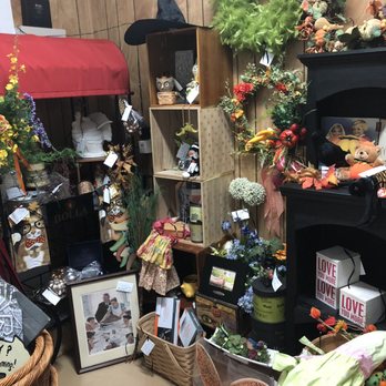 Flipping Flea Marketplace - Flea Markets Near Me - Williamsburg, Virginia