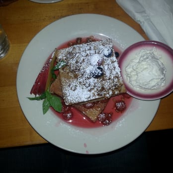 M henry - Peach and sour cherry french toast - Breakfast & Brunch Near Me - Chicago, Illinois M henry - Peach and sour cherry french toast - Breakfast & Brunch Near Me - Chicago, Illinois