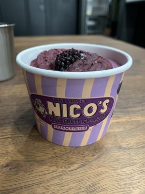 Pleasure Burger by null