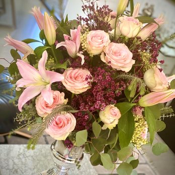 Flower Mart - Danielle Scardino - Florists Near Me - Palm Desert, California