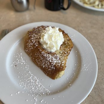 Toast - Side of French toast - Breakfast & Brunch Near Me - Littleton, Colorado Toast - Side of French toast - Breakfast & Brunch Near Me - Littleton, Colorado