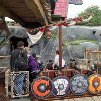 Holiday Park - Loved this battle ship ride - Amusement Parks Near Me - Haßloch, RP
