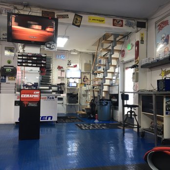 Car Optics Window Tinting - Waiting area - Car Window Tinting Near Me - Philadelphia, Pennsylvania