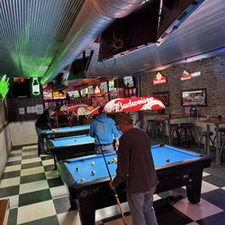 Rookies Rockin' Sports Bar