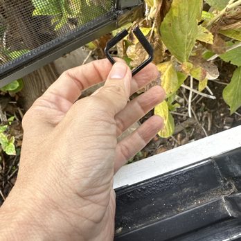 Bruce Bauer Lumber & Supply - Flimsy Plastic clip on the screen. - Hardware Stores Near Me - Mountain View, California