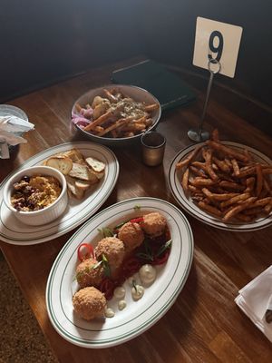 Moonshot Tavern by null