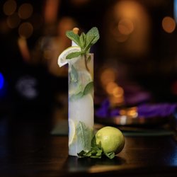 Faarzi Himalayan Bar & Grill