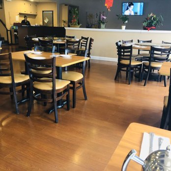 Golden Dragon Palace - Seating - Chinese Near Me - Niagara Falls, Ontario Golden Dragon Palace - Seating - Chinese Near Me - Niagara Falls, Ontario