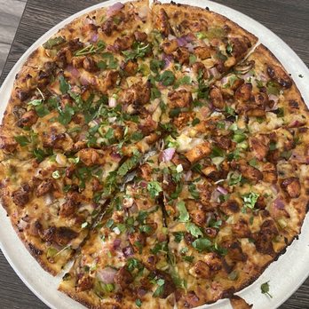 Pizza Twist - Chicken Tikka Masala Pizza - Pizza Near Me - Bakersfield, California Pizza Twist - Chicken Tikka Masala Pizza - Pizza Near Me - Bakersfield, California