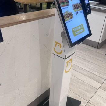 Starbird Chicken - Kiosk ordering - Chicken Shop Near Me - Walnut Creek, California Starbird Chicken - Kiosk ordering - Chicken Shop Near Me - Walnut Creek, California