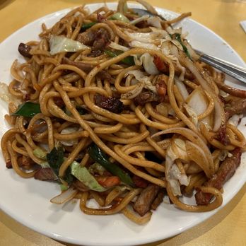 Chefs Chinese Food - BBQ Pork Chow Mein - Chinese Near Me - El Cerrito, California Chefs Chinese Food - BBQ Pork Chow Mein - Chinese Near Me - El Cerrito, California