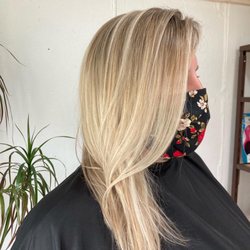 121 Salon