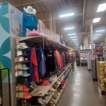 Kroger - a variety of clothing in a store - Grocery Near Me - Nashville, Tennessee