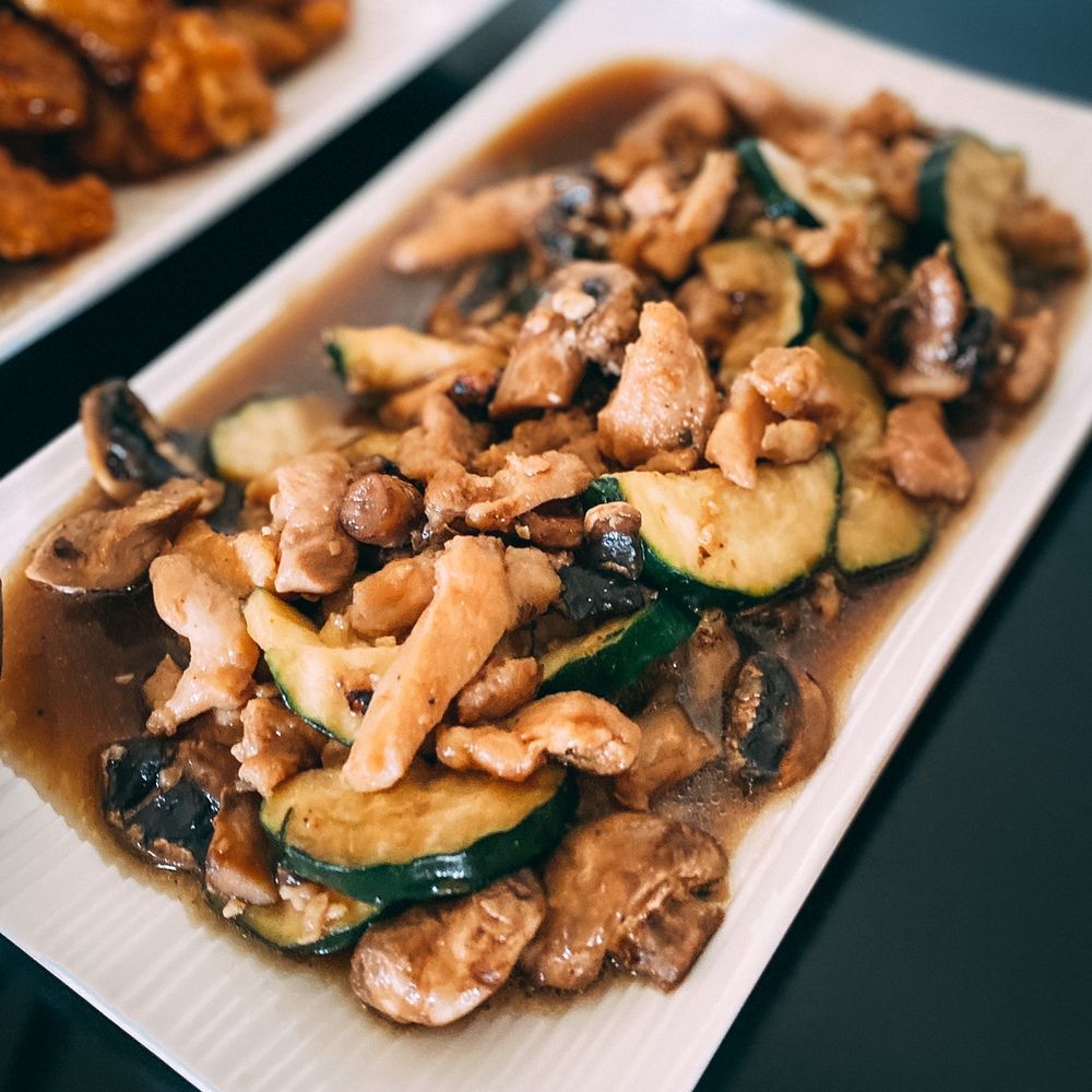 Panda Express - Mushroom Chicken - Fast Food Near Me - Kahului, Hawaii Panda Express - Mushroom Chicken - Fast Food Near Me - Kahului, Hawaii