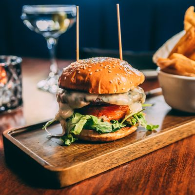 SLATE Steak, Sushi and Cocktails by null