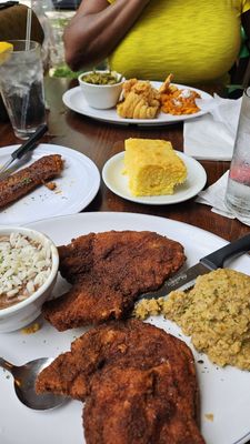 Neyow’s XL Steakhouse by null