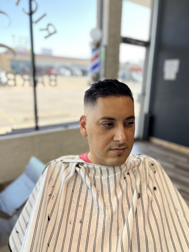 Richerson’s Barber Shop  Logo