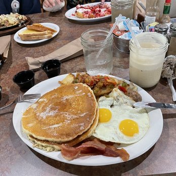 Huckleberry’s - Regular pancakes with bacon eggs and potatoes - Breakfast & Brunch Near Me - Concord, California