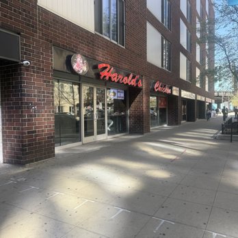 Harold's Chicken Shack - Outside the building - Chicken Wings Near Me - Chicago, Illinois