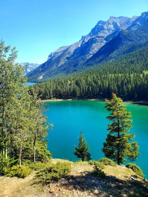 Lake Minnewanka by null