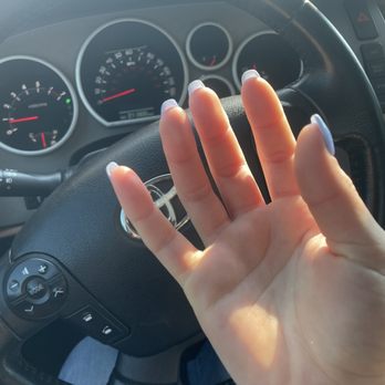 Sunny's Nails - Nail Salons Near Me - Lincoln, New Hampshire