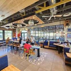 Raising Cane's Chicken Fingers - Inside
