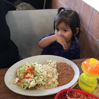 Leos - Plato de flautas - Mexican Near Me - Nogales, SON Leos - Plato de flautas - Mexican Near Me - Nogales, SON