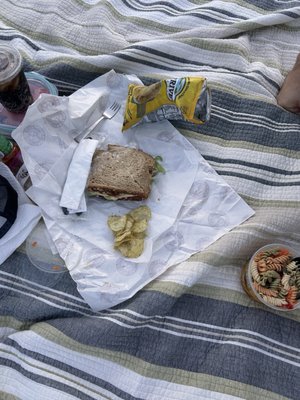 NORTH BUENA DELI (UPTOWN) by null