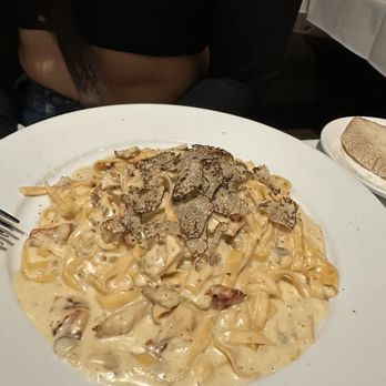 Piccola Trattoria - Italian Near Me - Santa Clarita, California Piccola Trattoria - Italian Near Me - Santa Clarita, California