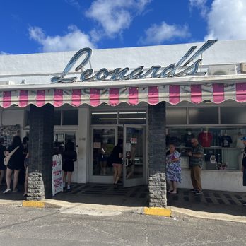 Leonard's Bakery - A Portuguese Bakery - Bakeries Near Me - Honolulu, Hawaii Leonard's Bakery - A Portuguese Bakery - Bakeries Near Me - Honolulu, Hawaii